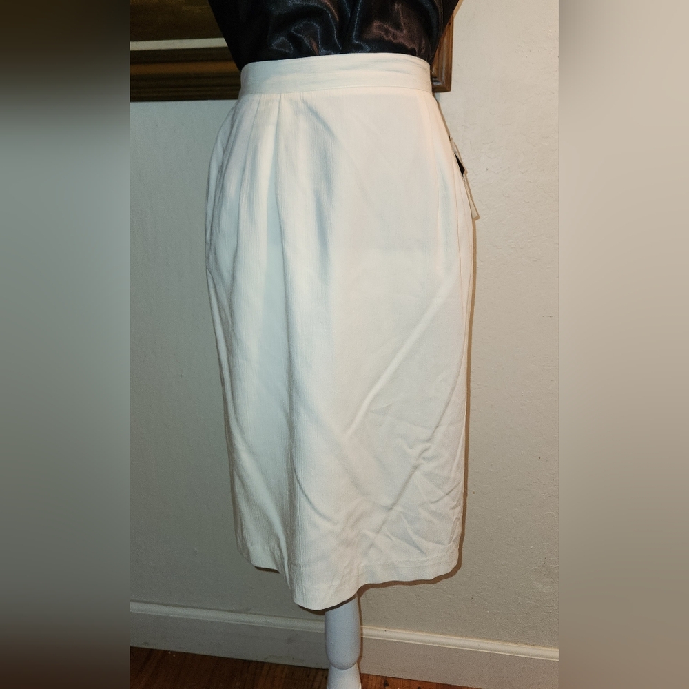 Vintage White Pencil Skirt NOS Toni Garment For C.C. Magic